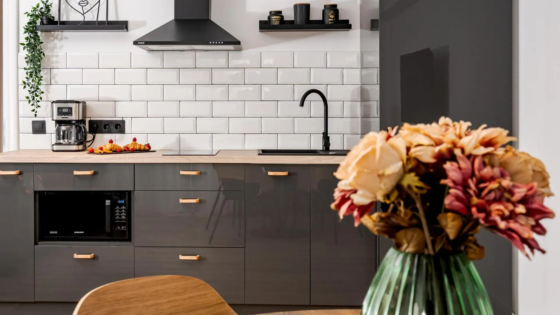 Tyst By Mrg Apartments Bucareste